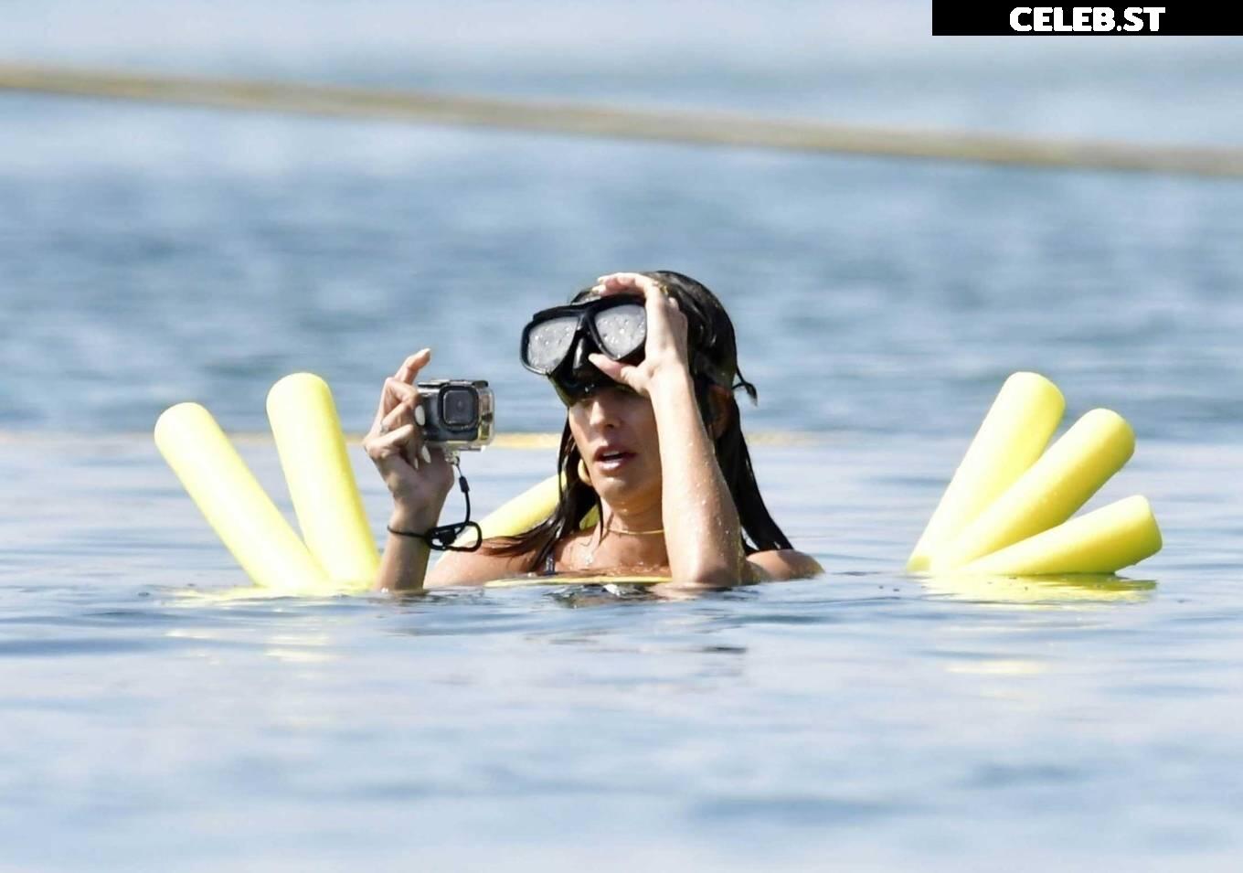 Izabel Goulart Image 1761044
