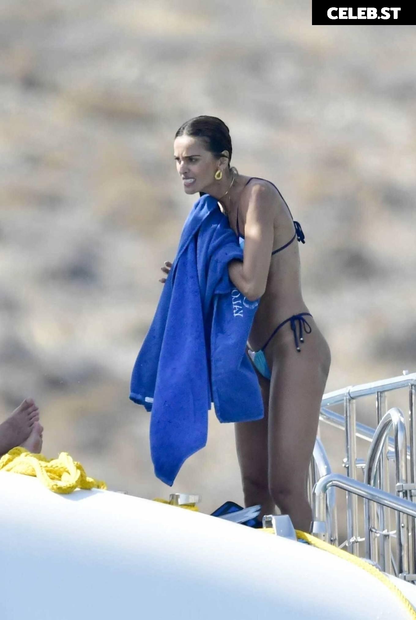Izabel Goulart Image 1761077