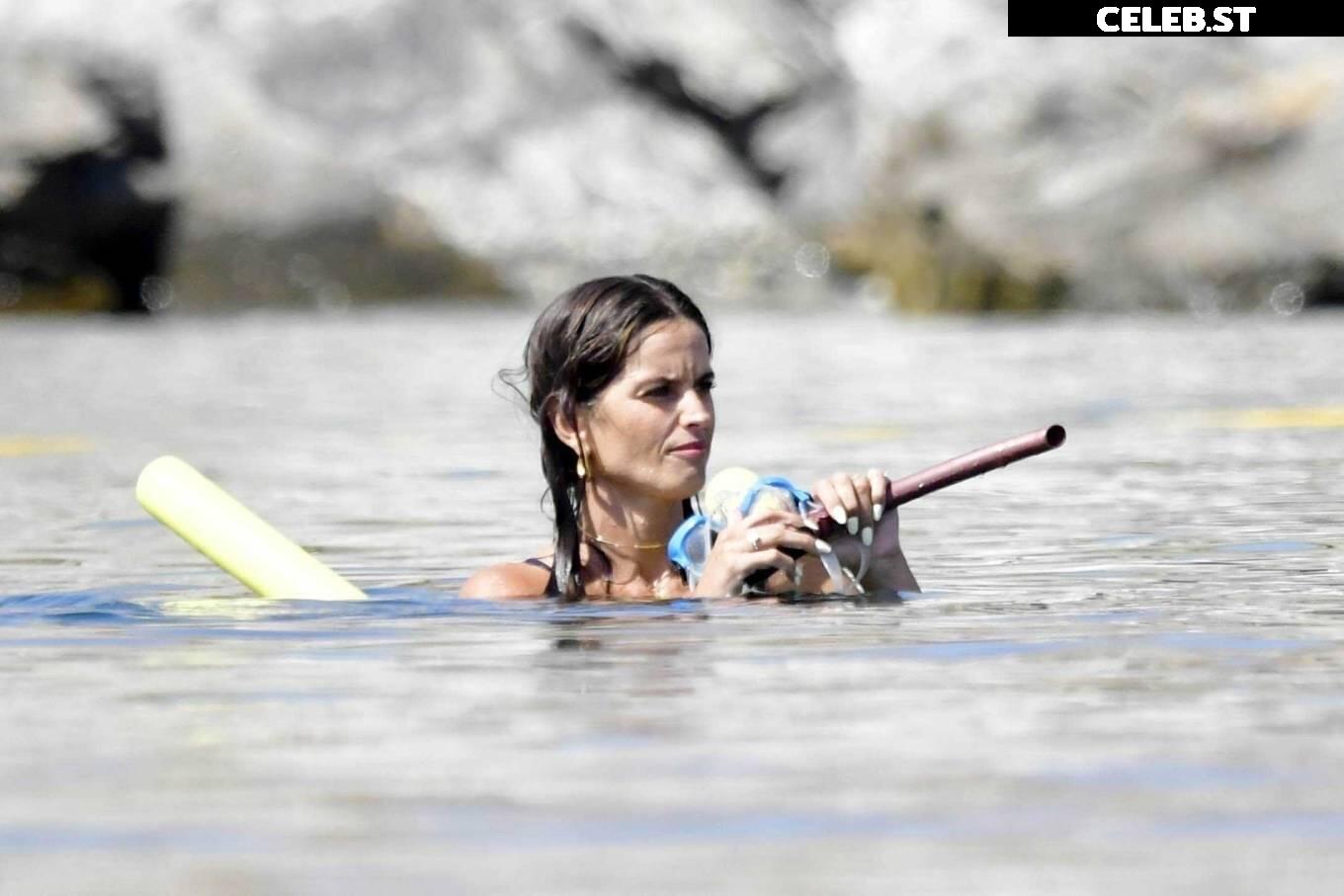 Izabel Goulart Image 1761373
