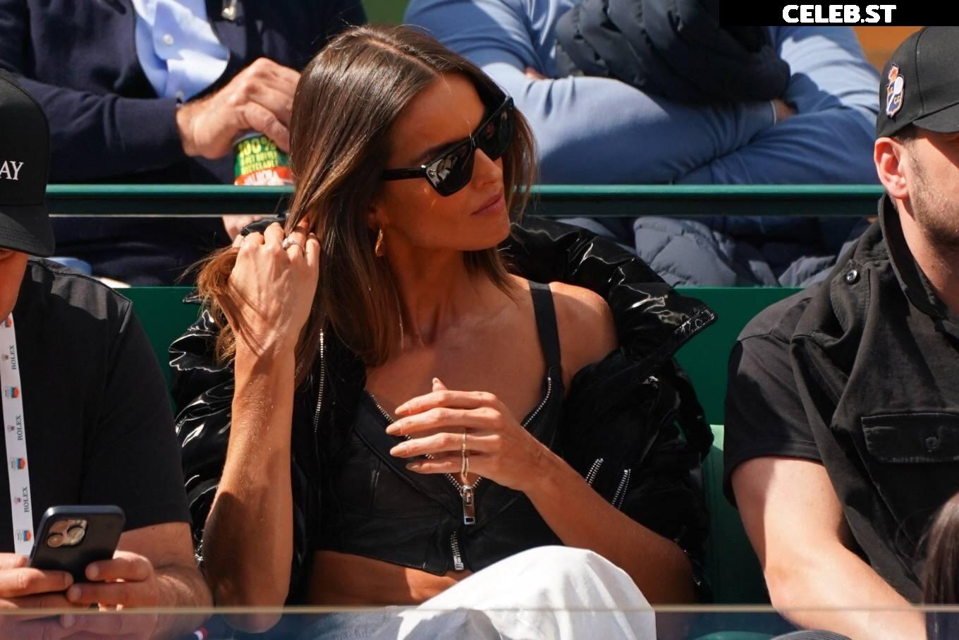 Izabel Goulart Image 1762075