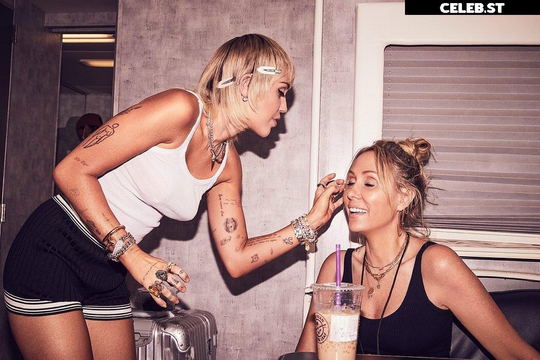 Miley Cyrus Image 1763833