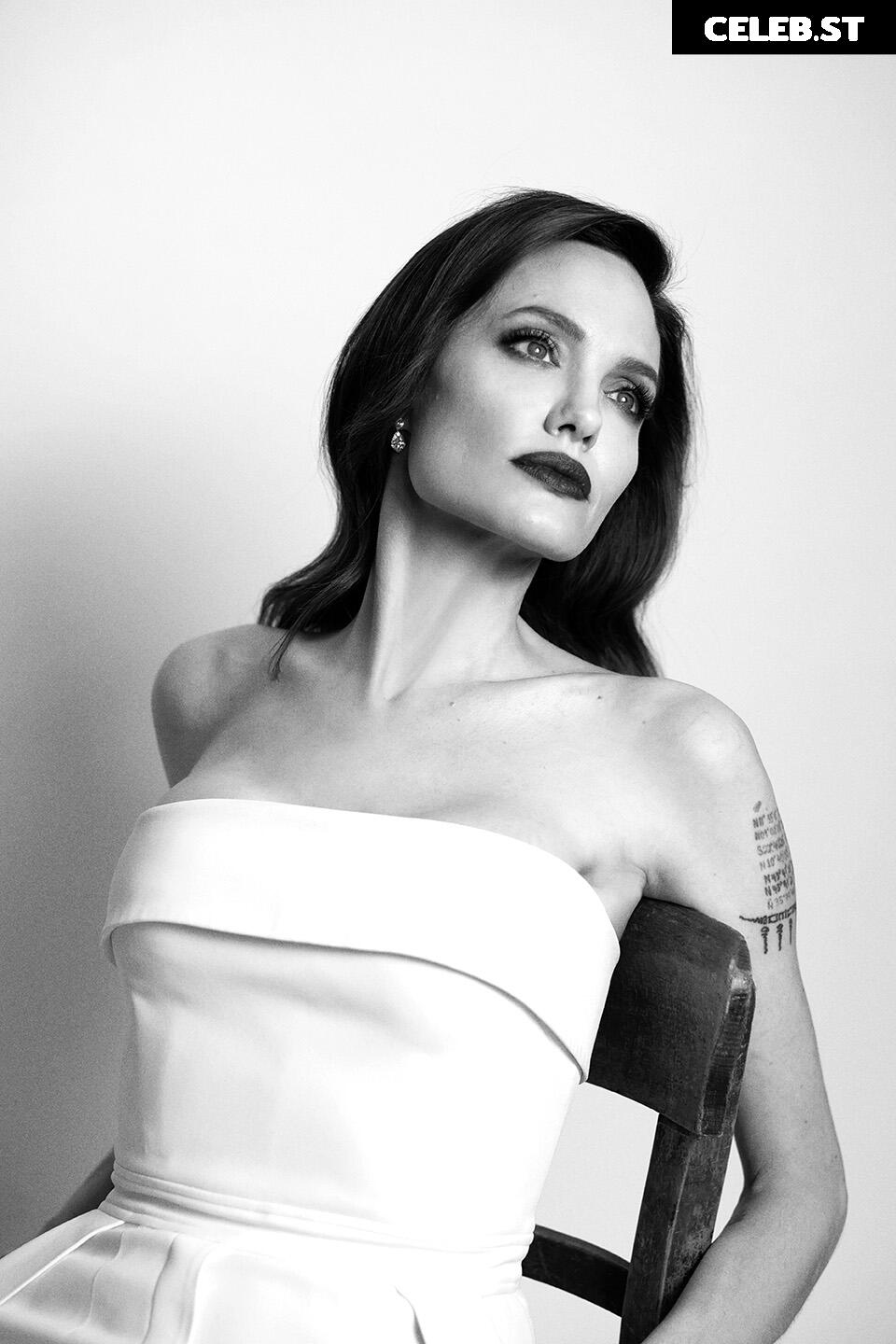 Angelina Jolie Image 1763584