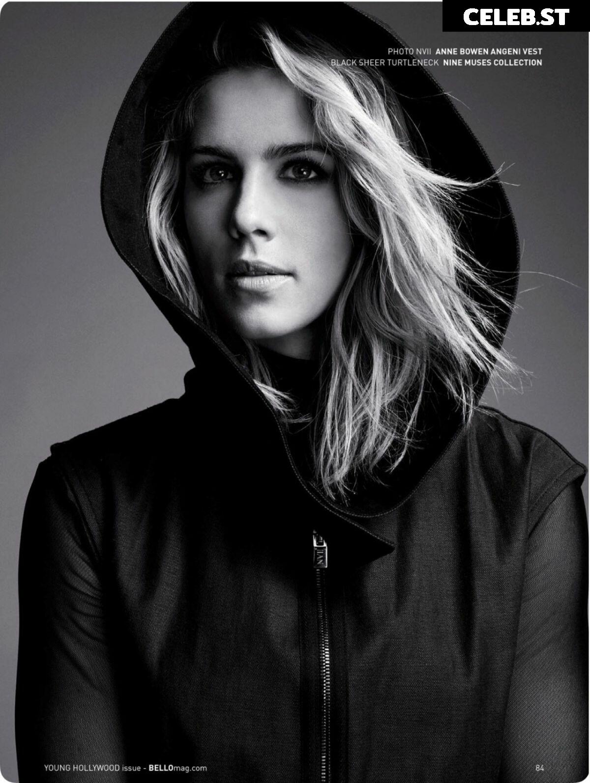 Emily Bett Rickards Image 1763025