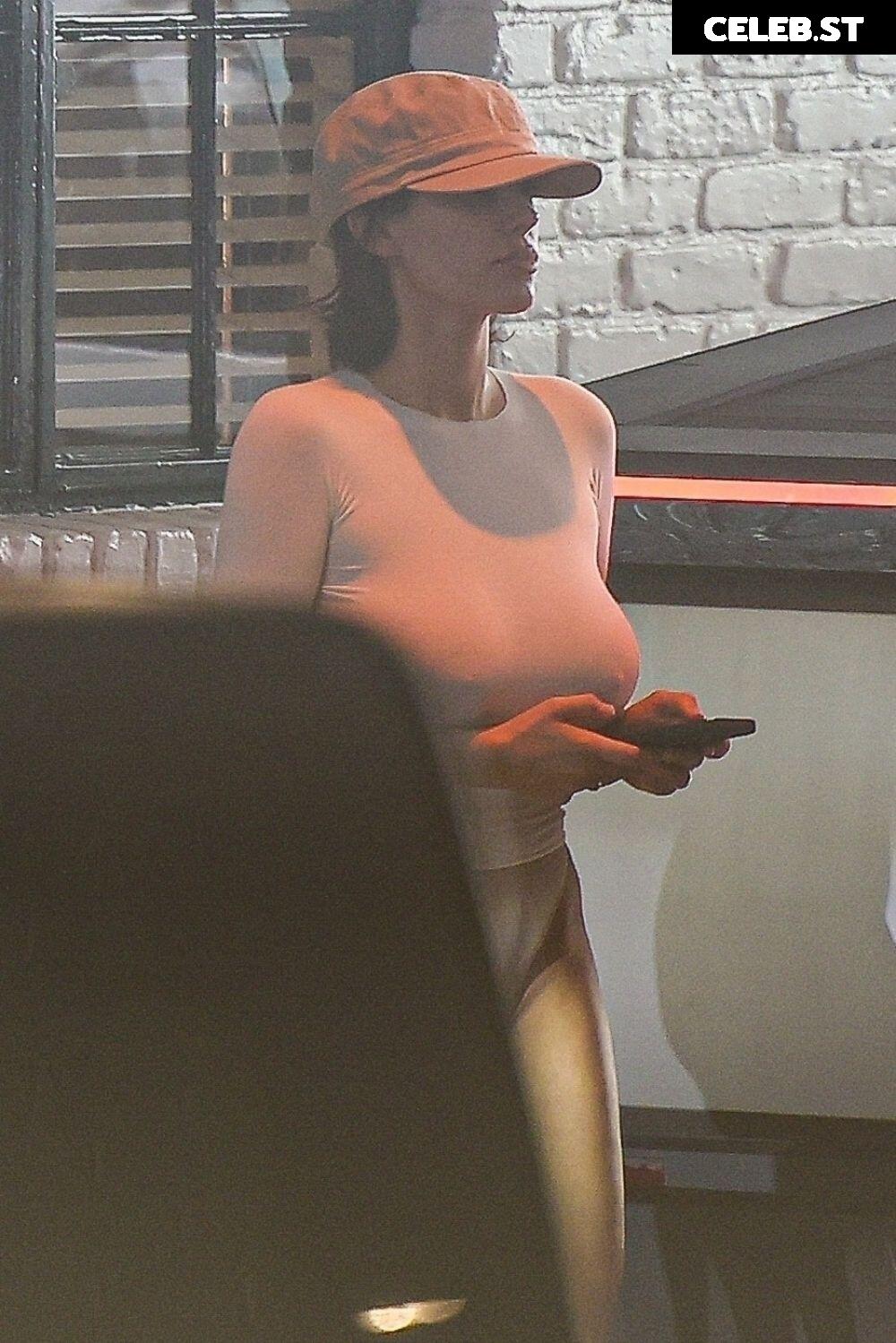 Bianca Censori Image 1755476