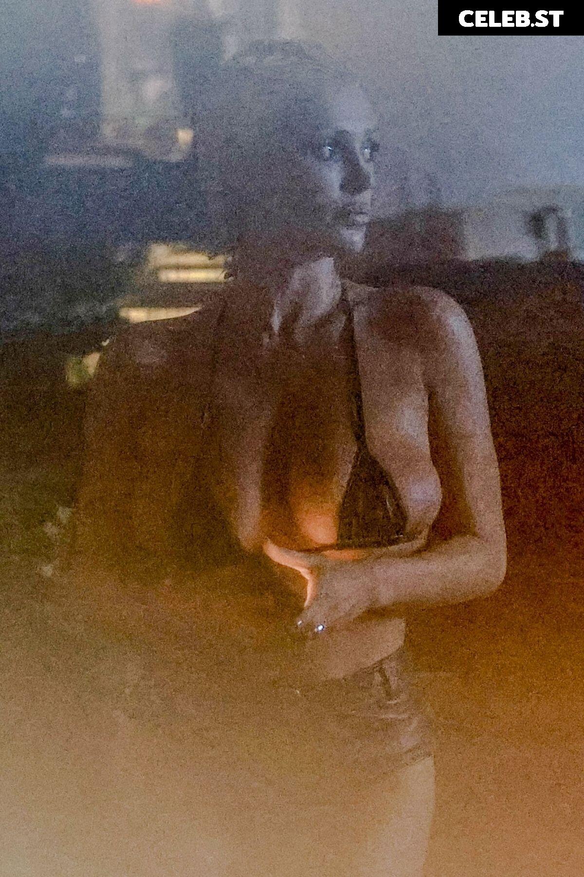 Bianca Censori Image 1756756