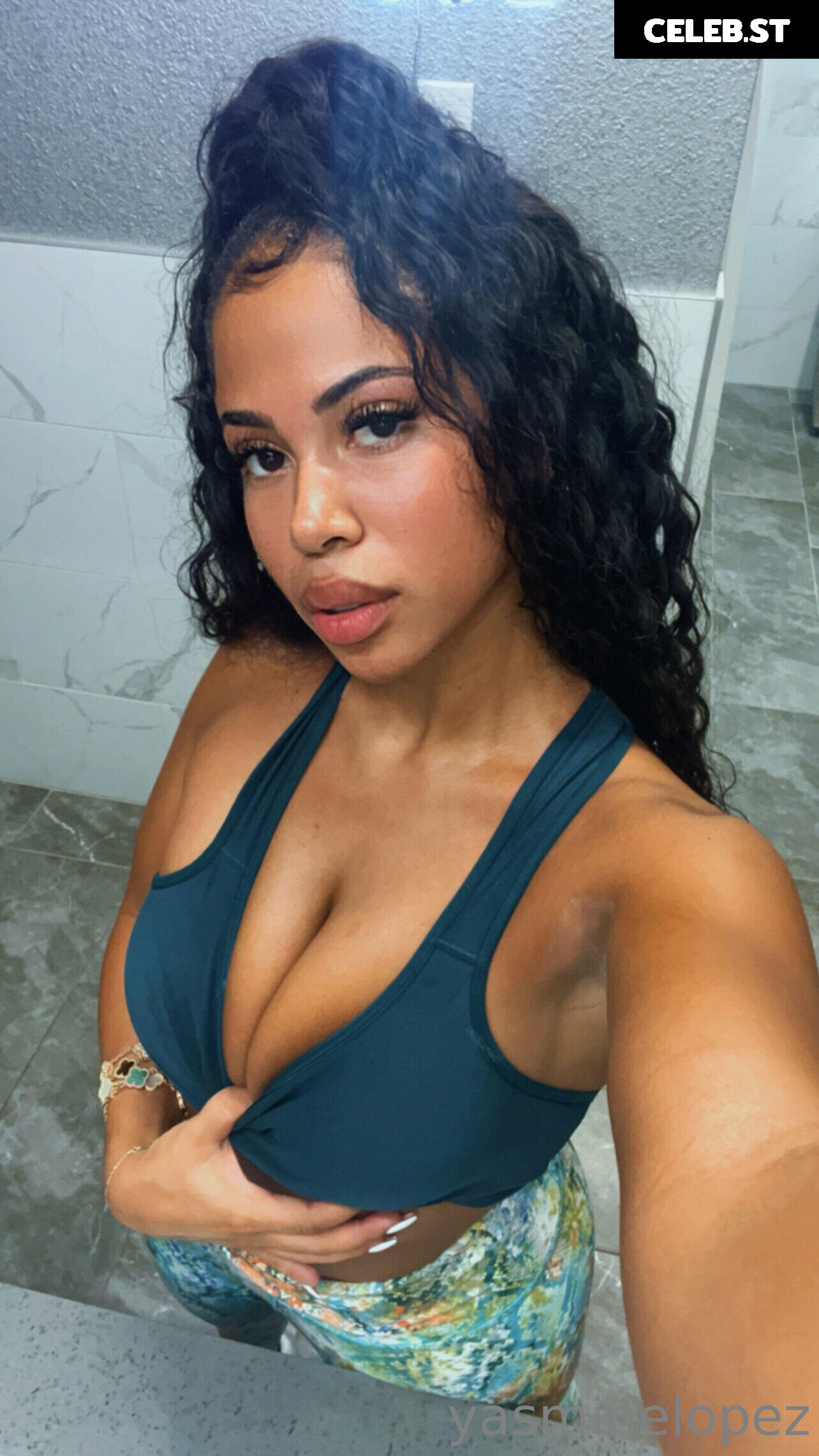 yasminelopez Image 17563976