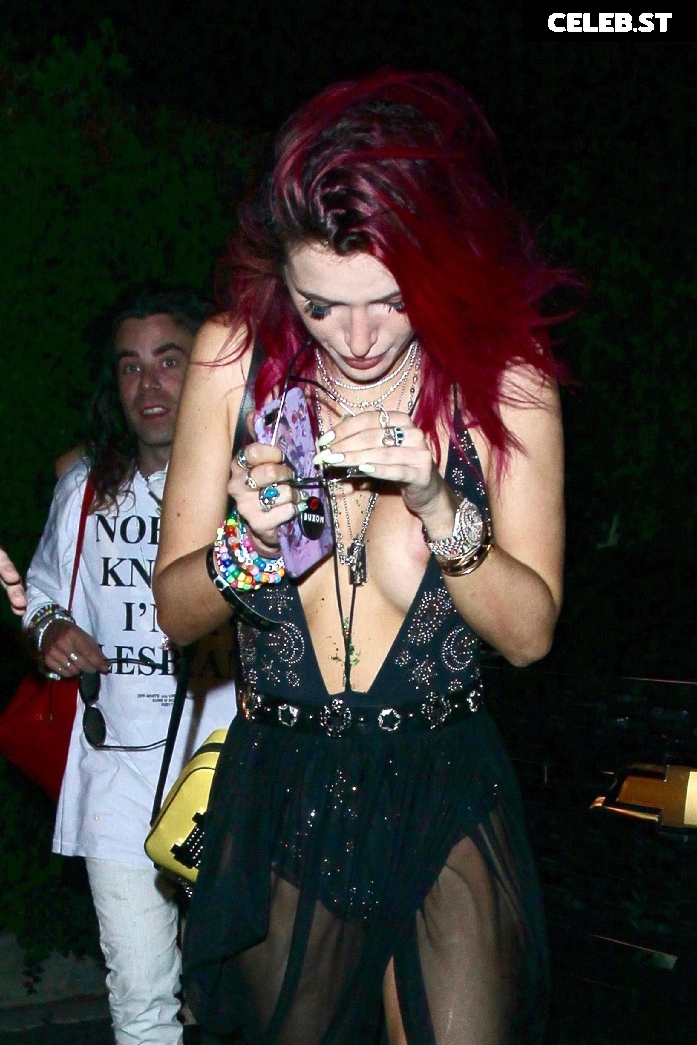 Bella Thorne Image 1757120