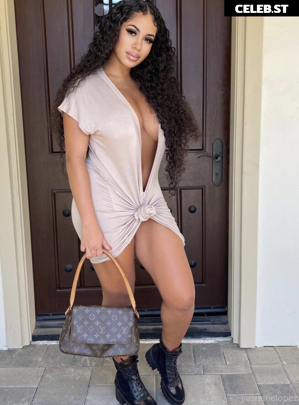 yasminelopez Image 17572749