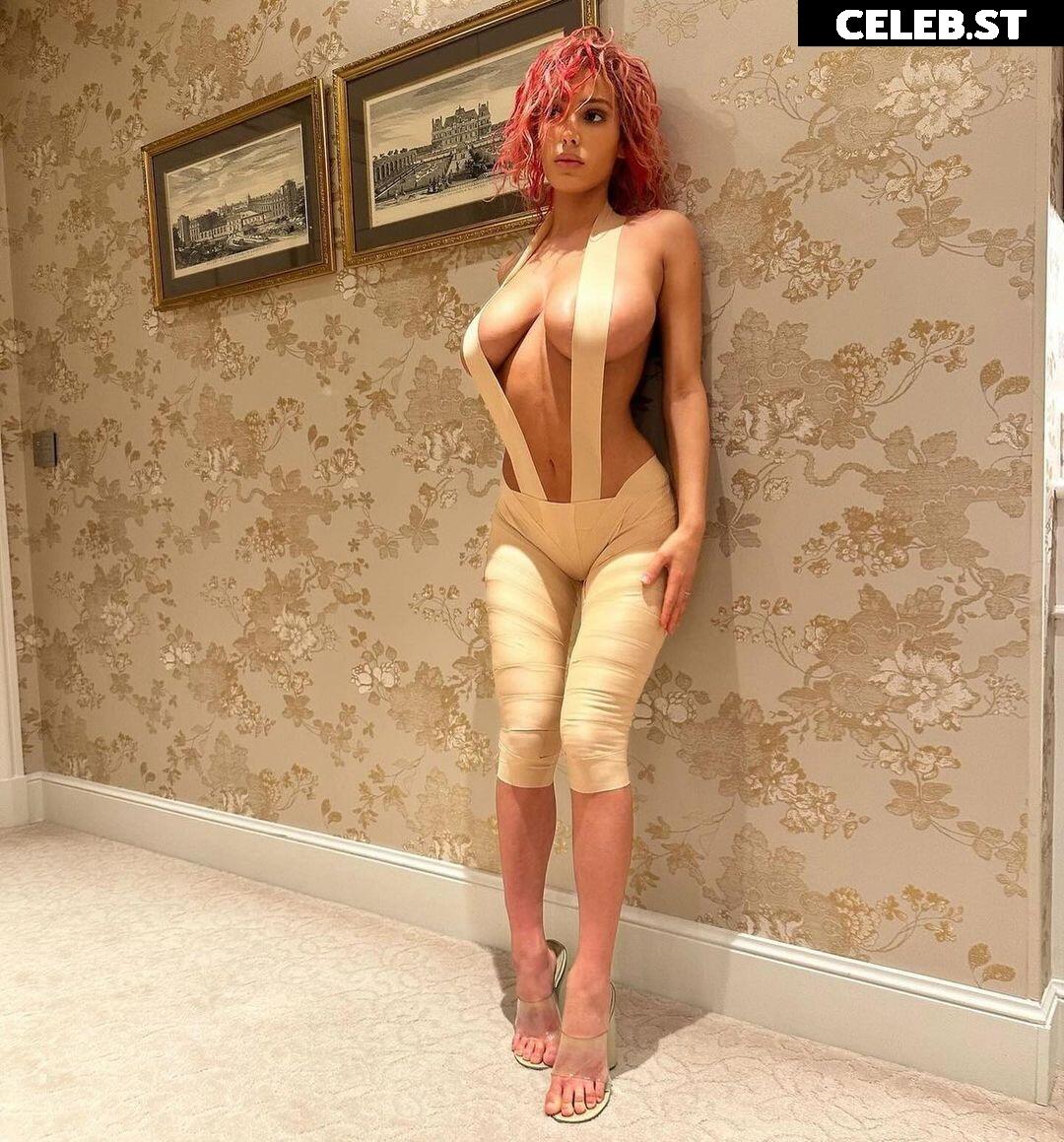 Bianca Censori Image 1754532