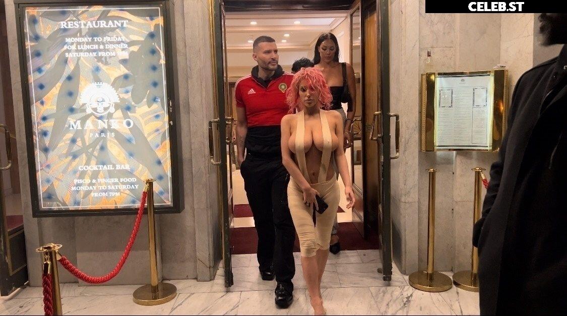 Bianca Censori Image 1754133