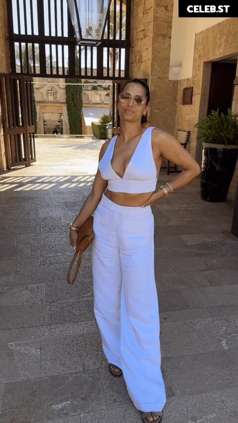 Amira Aly / Pocher Image 1754361