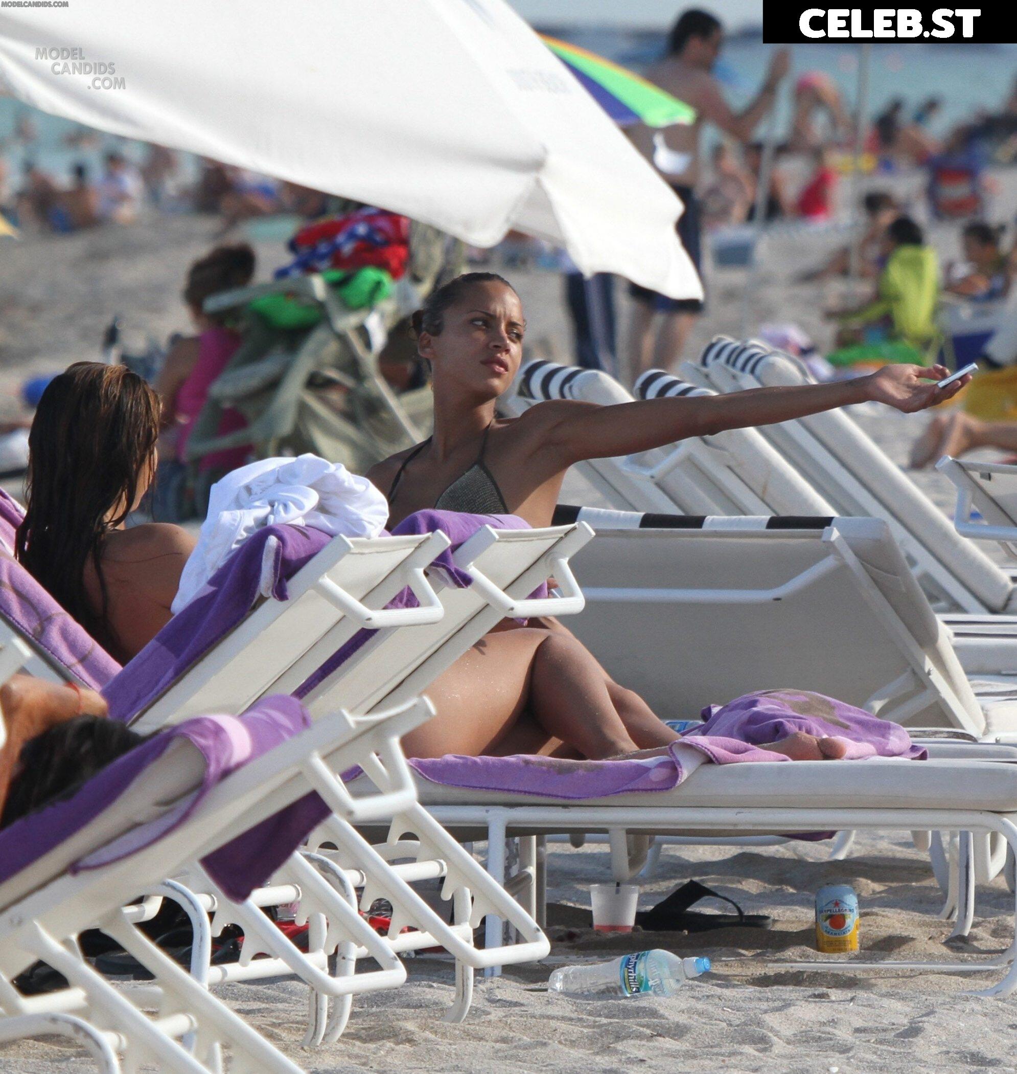 Noémie Lenoir Image 1754294