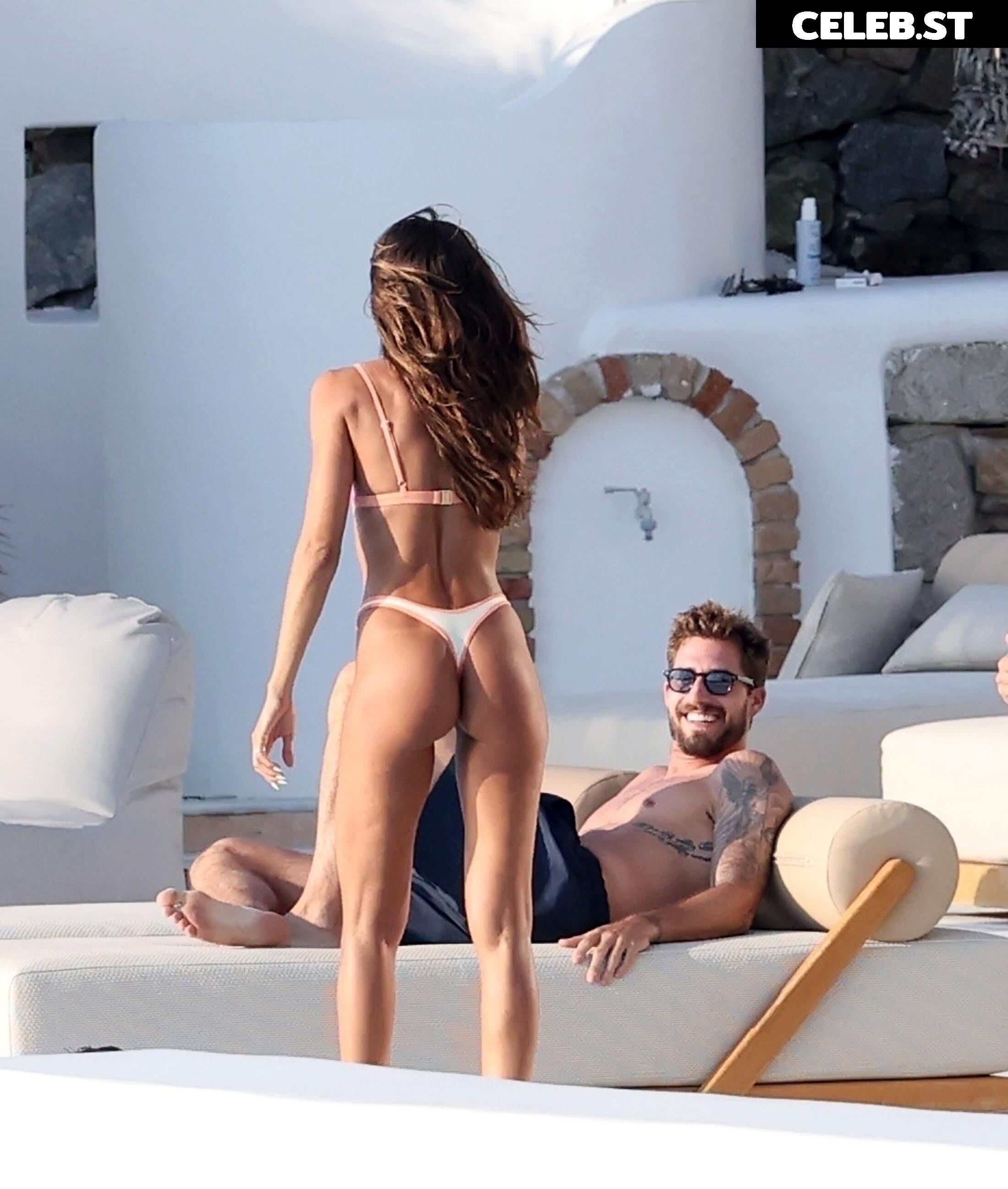 Izabel Goulart Image 1752466
