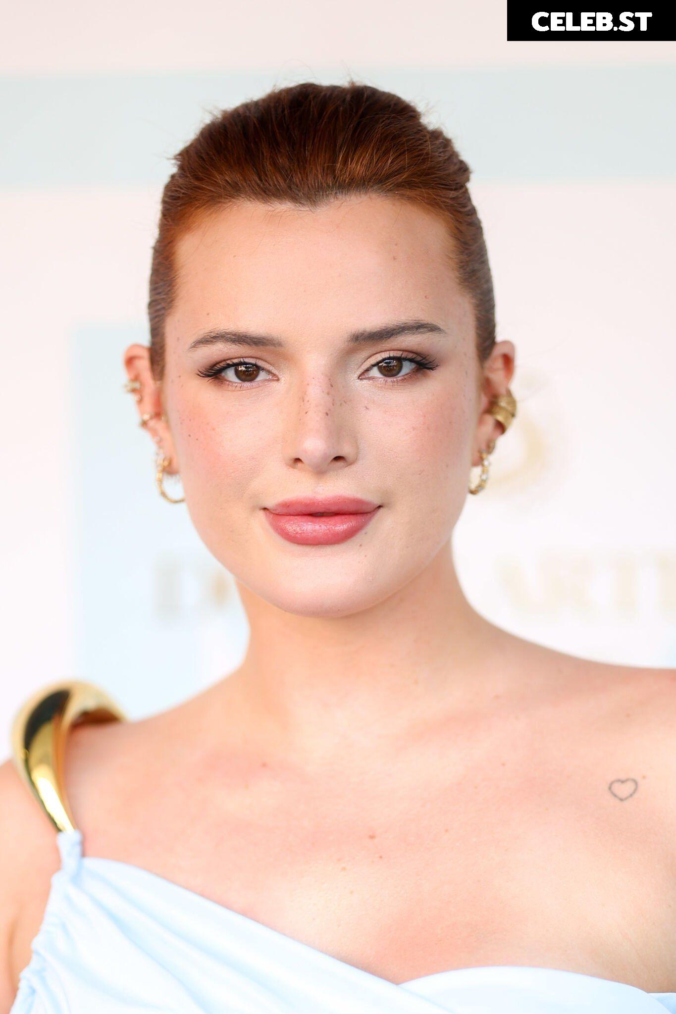 Bella Thorne Image 1752600