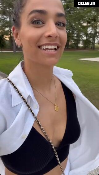 Amira Aly / Pocher Image 1752006