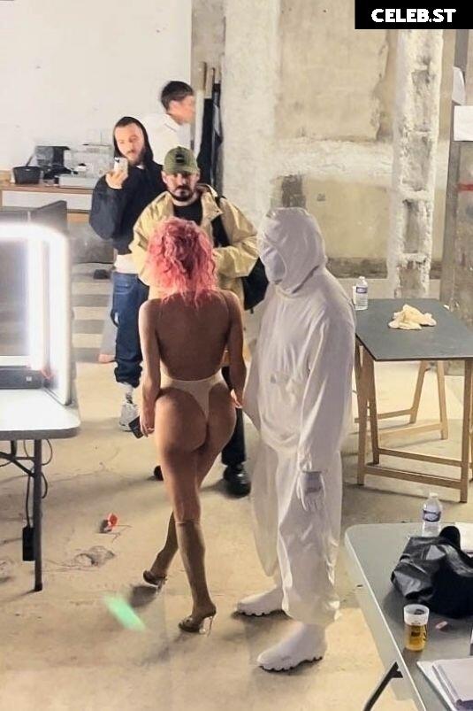 Bianca Censori Image 1752952