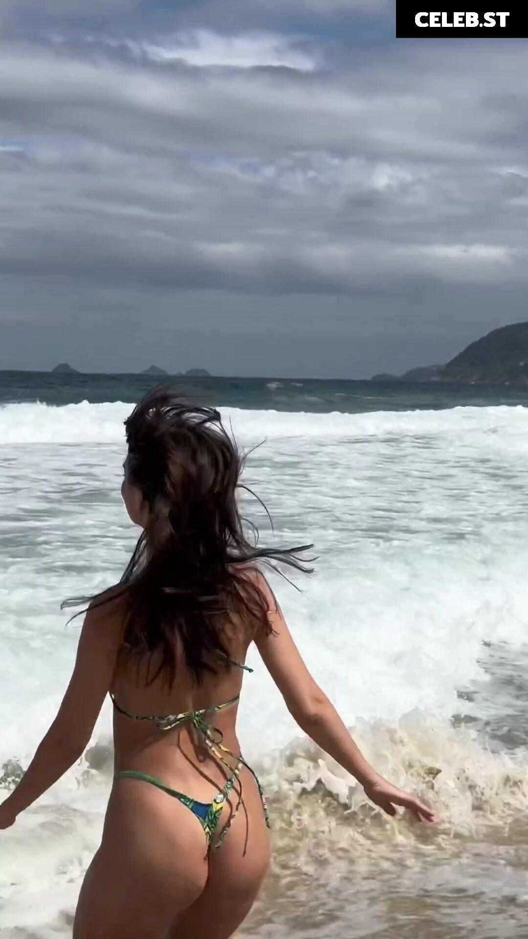 Emily Ratajkowski Image 1750548