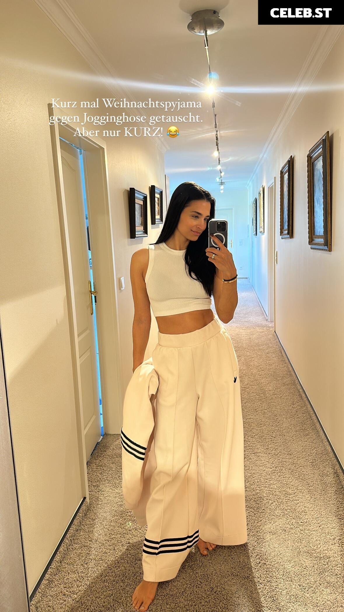 Amira Aly / Pocher Image 1750492