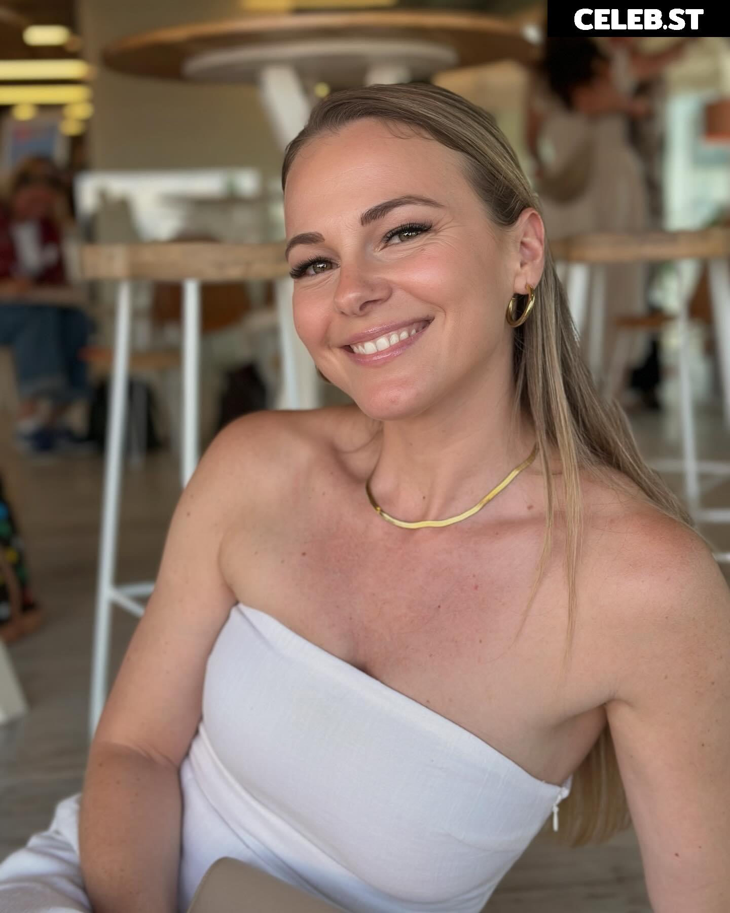 Mareike Schneider Image 1750671