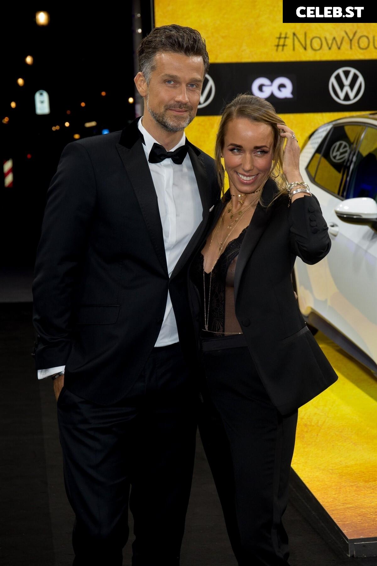 Annemarie Carpendale Image 1759495