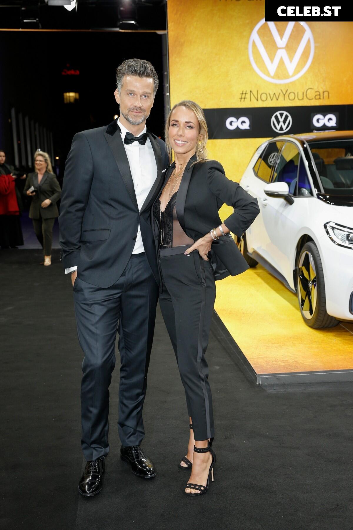 Annemarie Carpendale Image 1759117