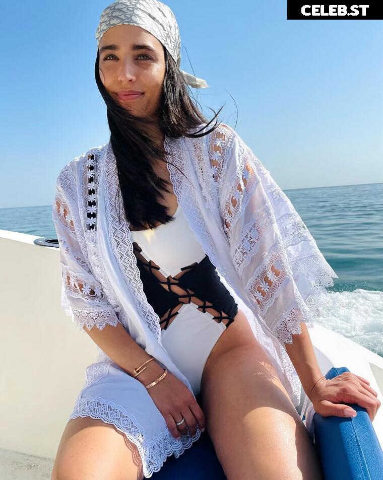 Amira Aly / Pocher Image 1746658