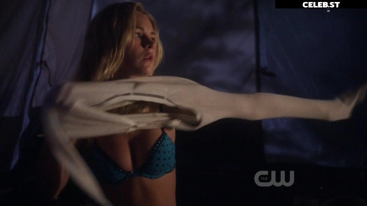 Britt Robertson Image 1747295