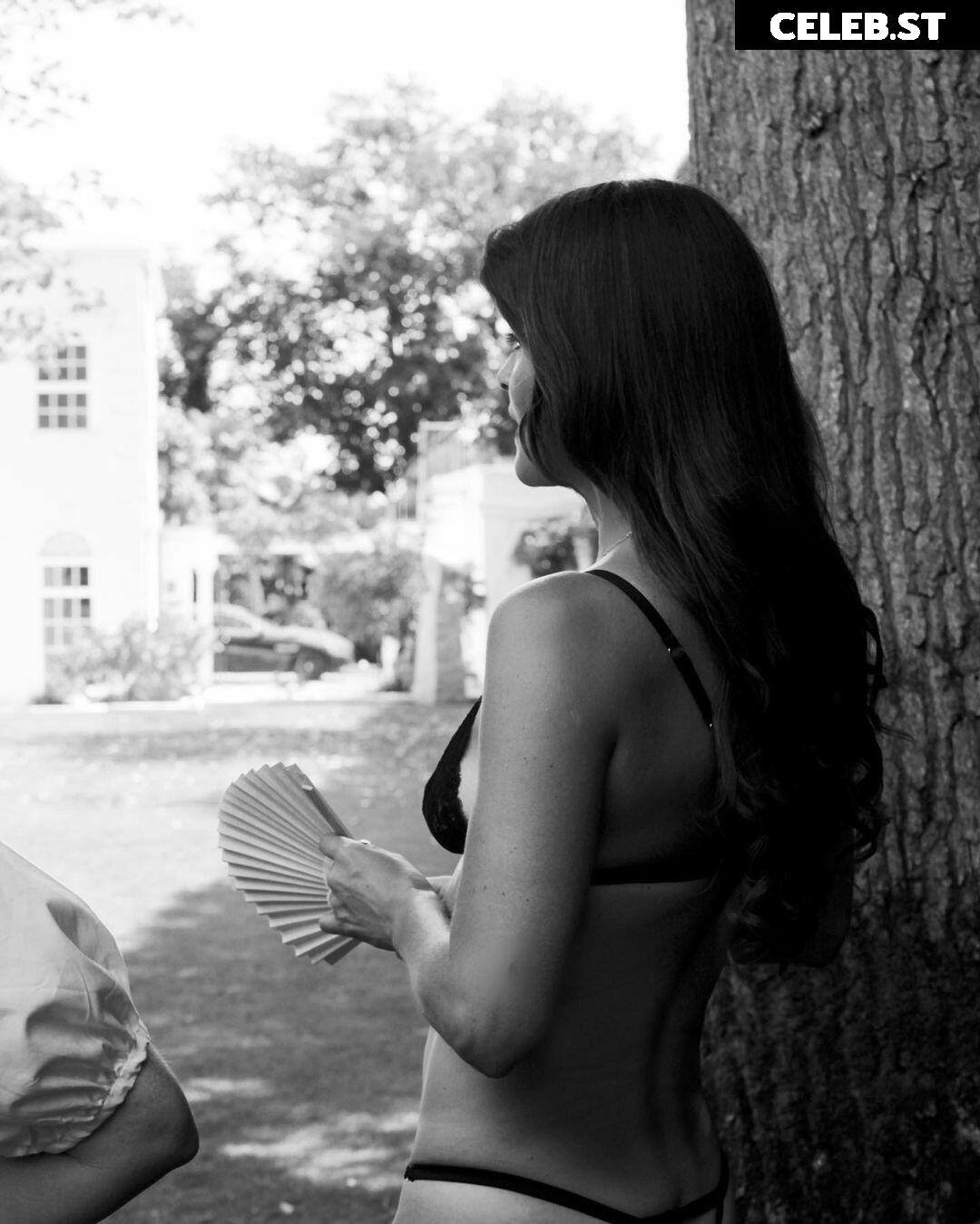Helena Christensen Image 1744902
