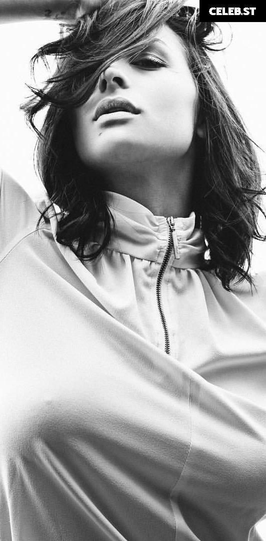 Amira Aly / Pocher Image 1742860