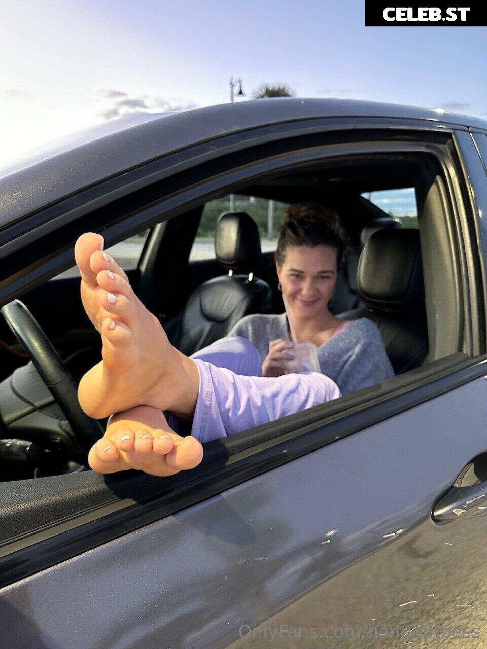 hang10toess Image 17428331