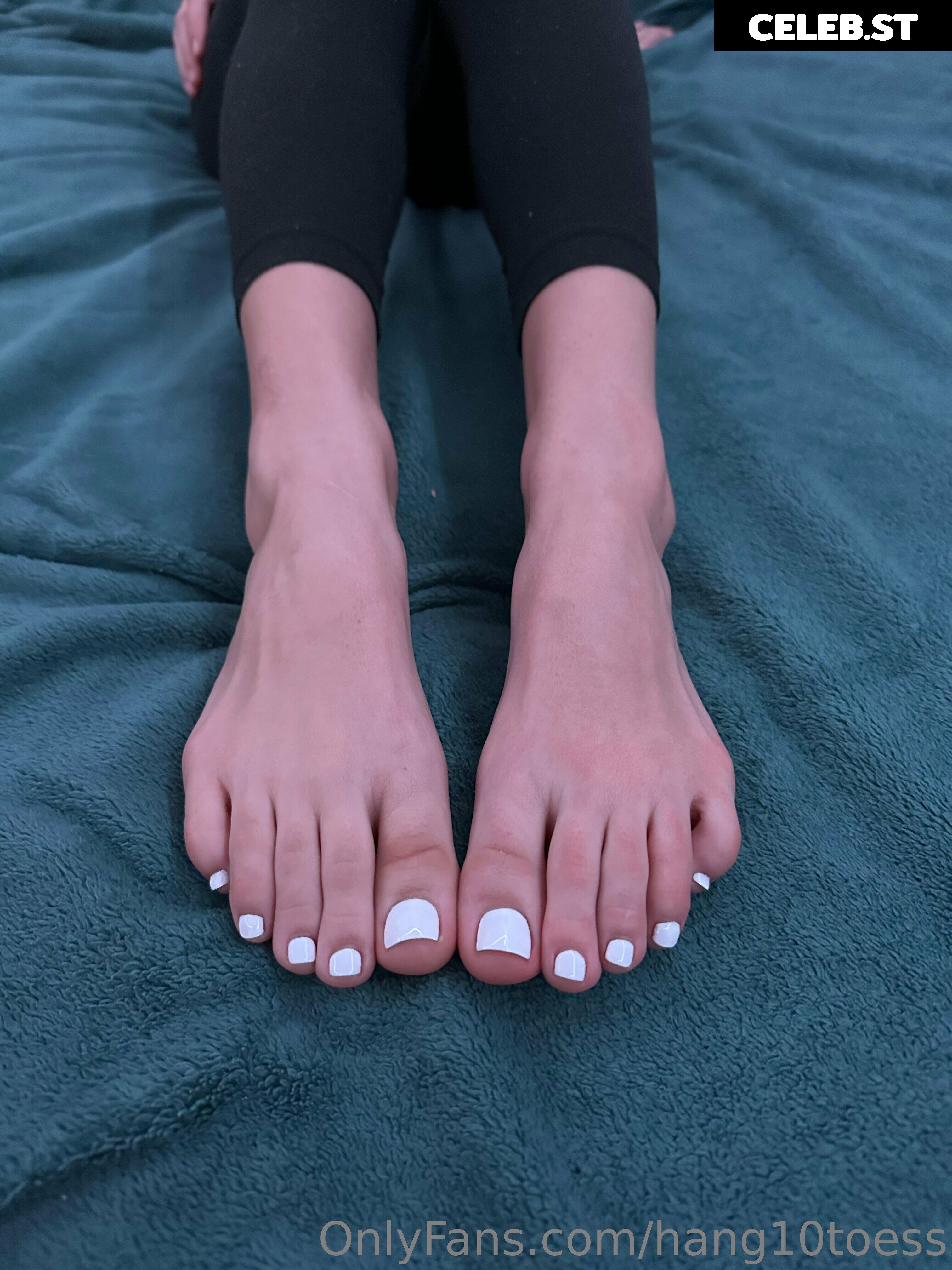 hang10toess Image 17426987