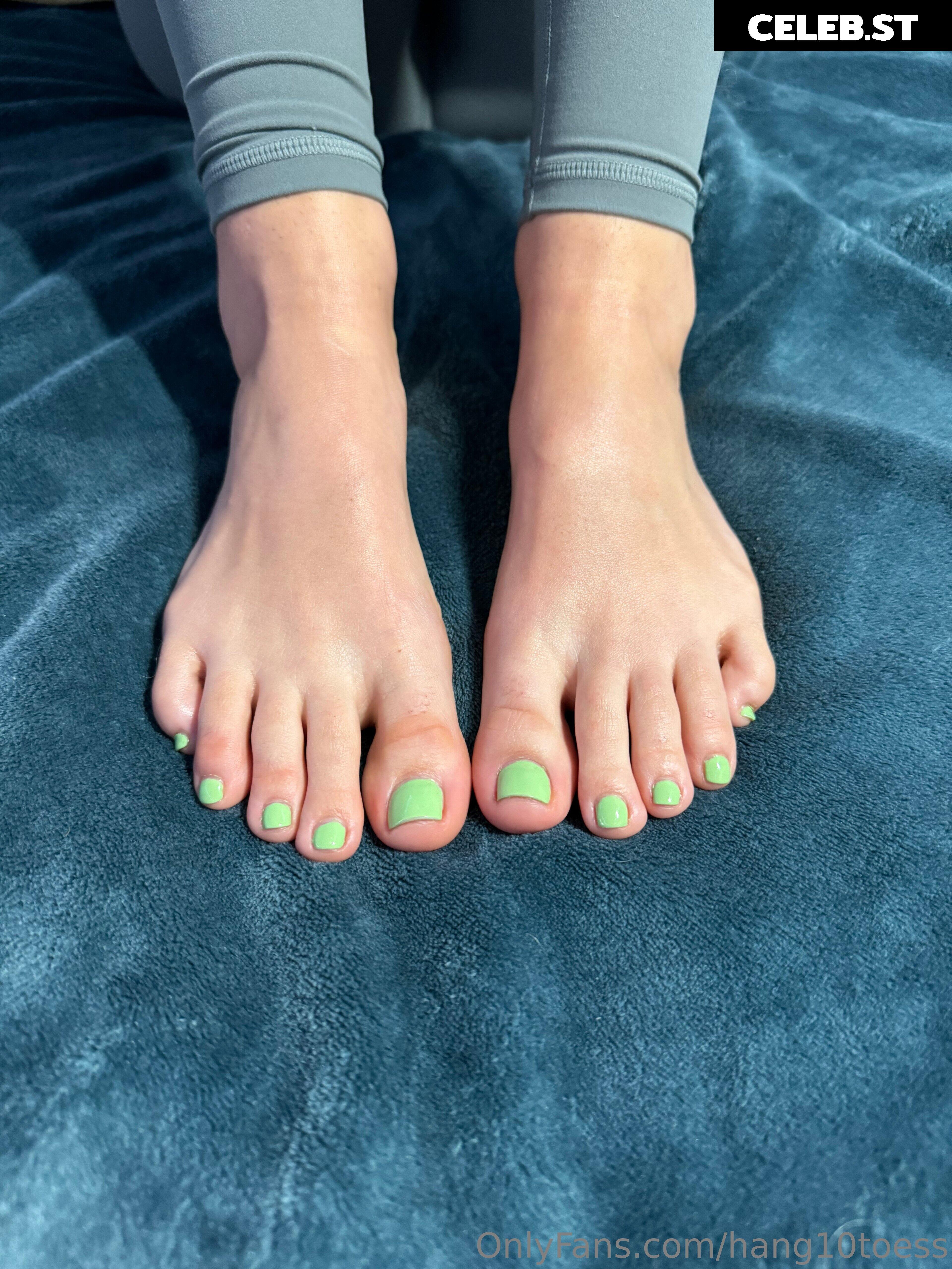 hang10toess Image 17426427