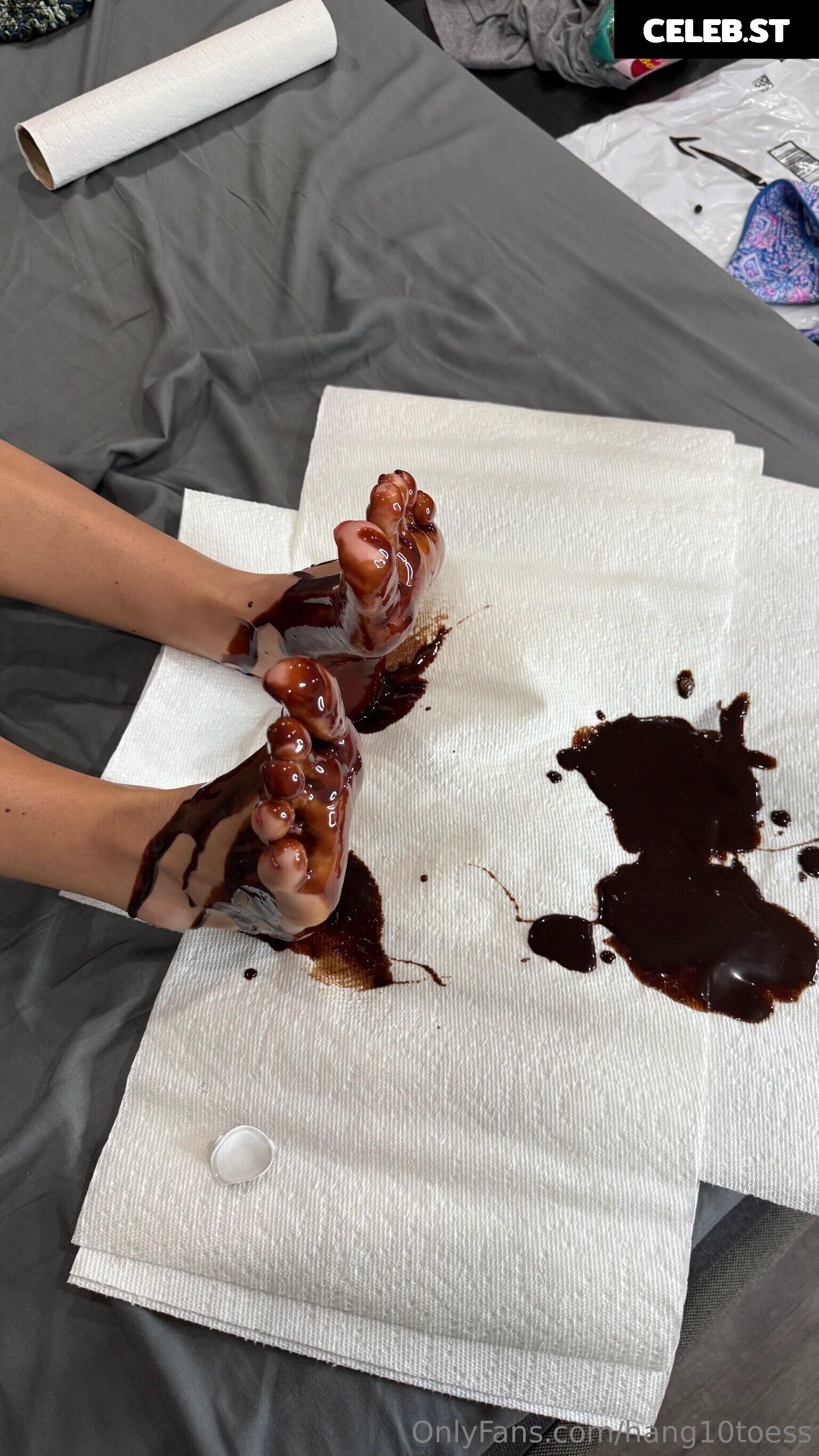 hang10toess Image 17421765