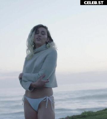 Miley Cyrus Image 1742219