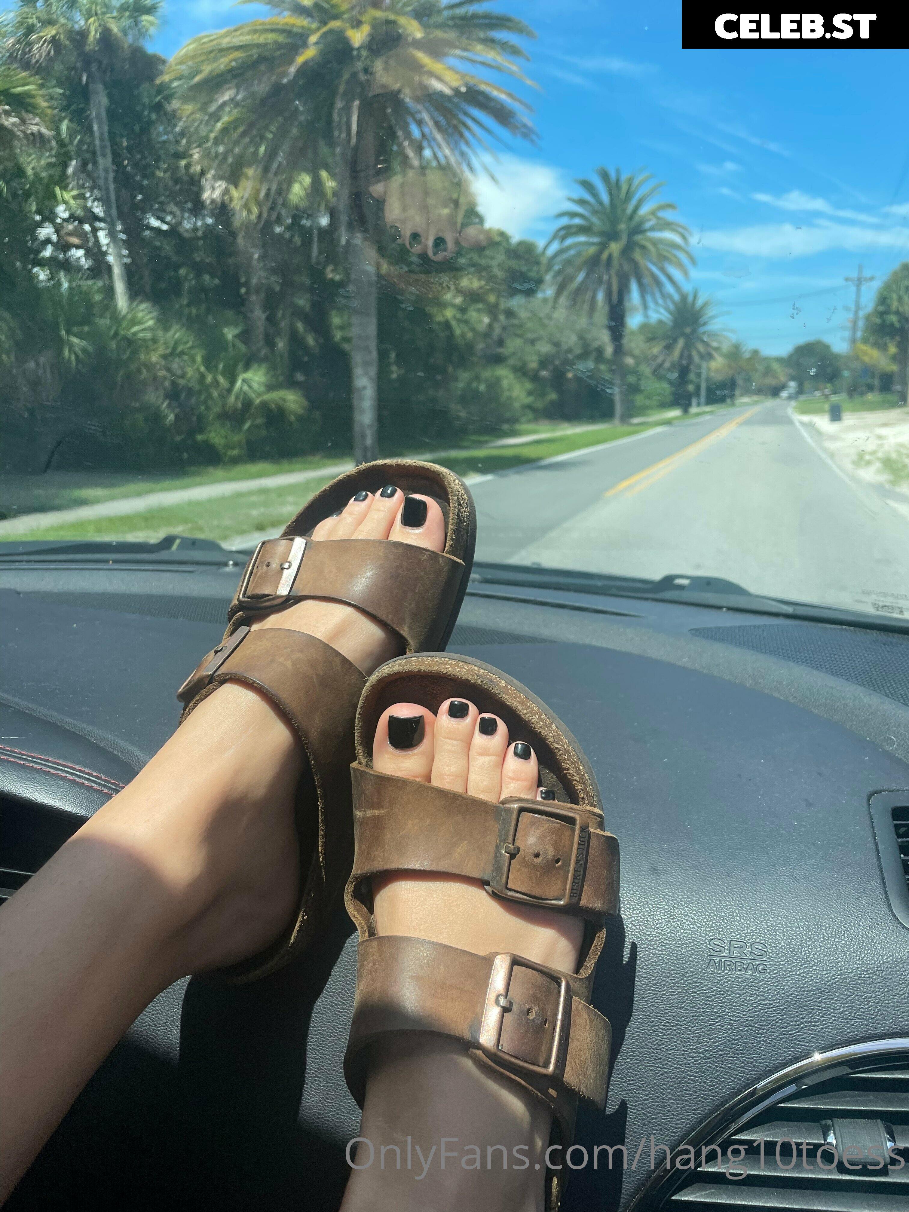 hang10toess Image 17431277