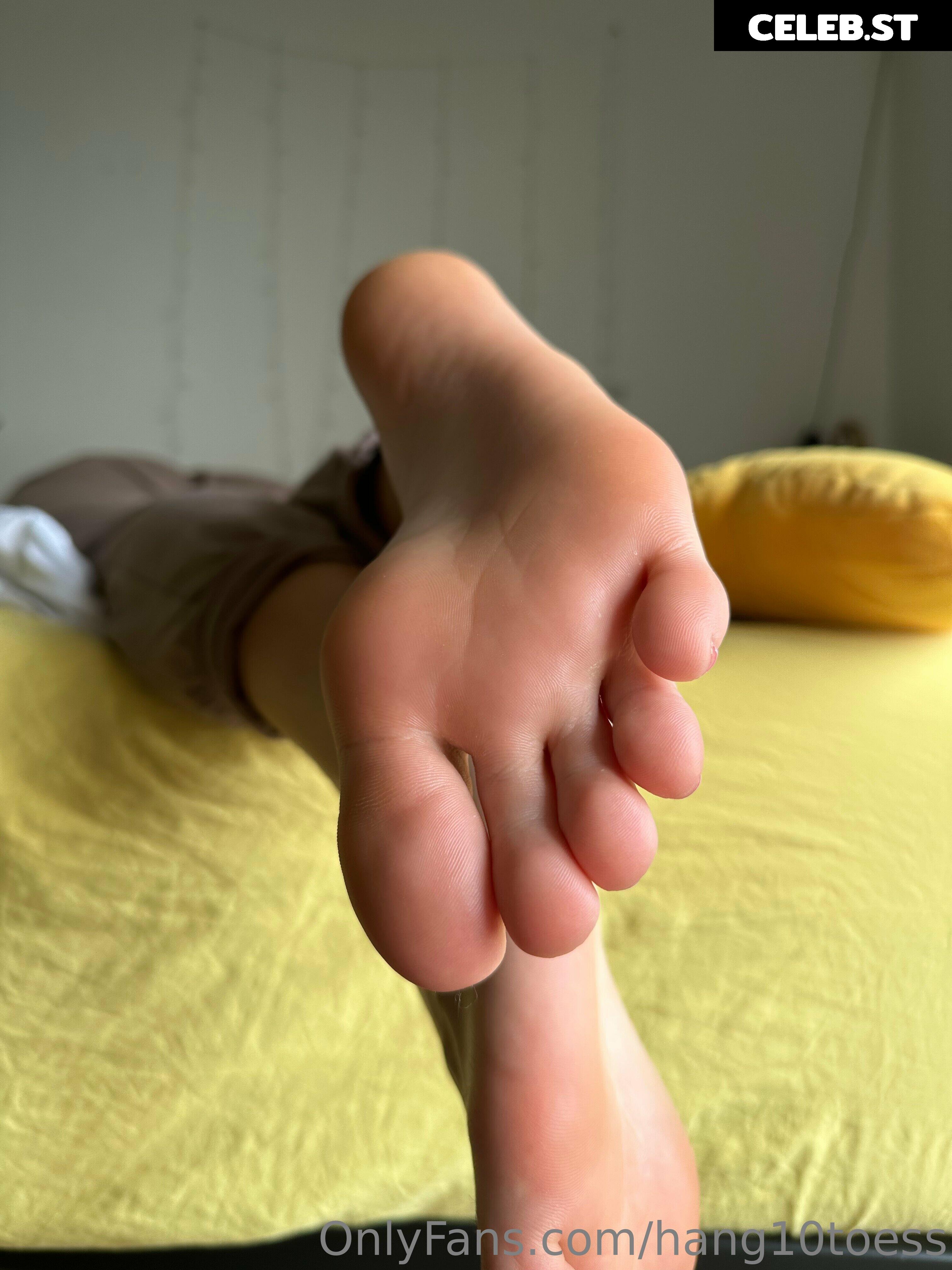 hang10toess Image 17430534