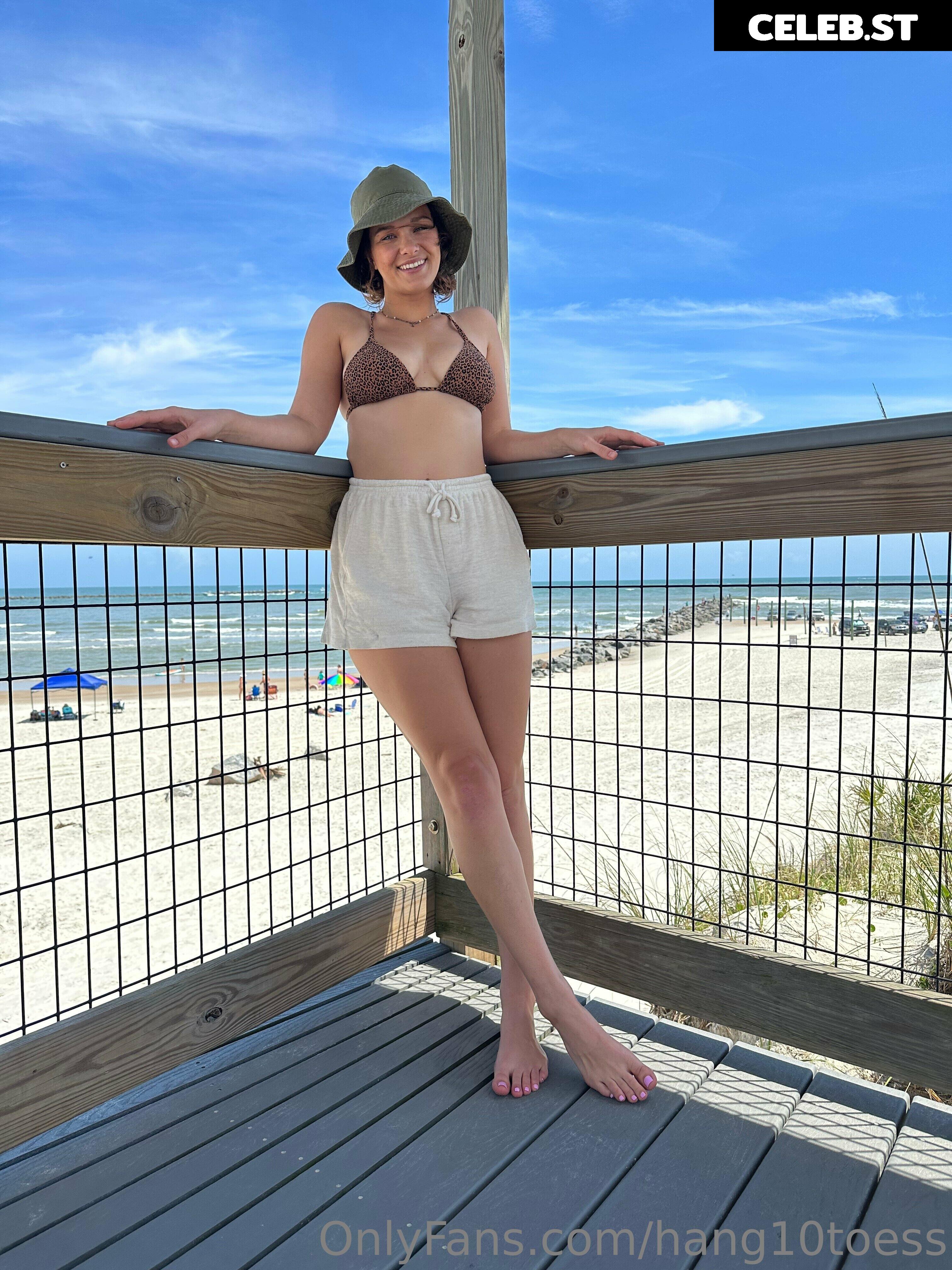 hang10toess Image 17430324