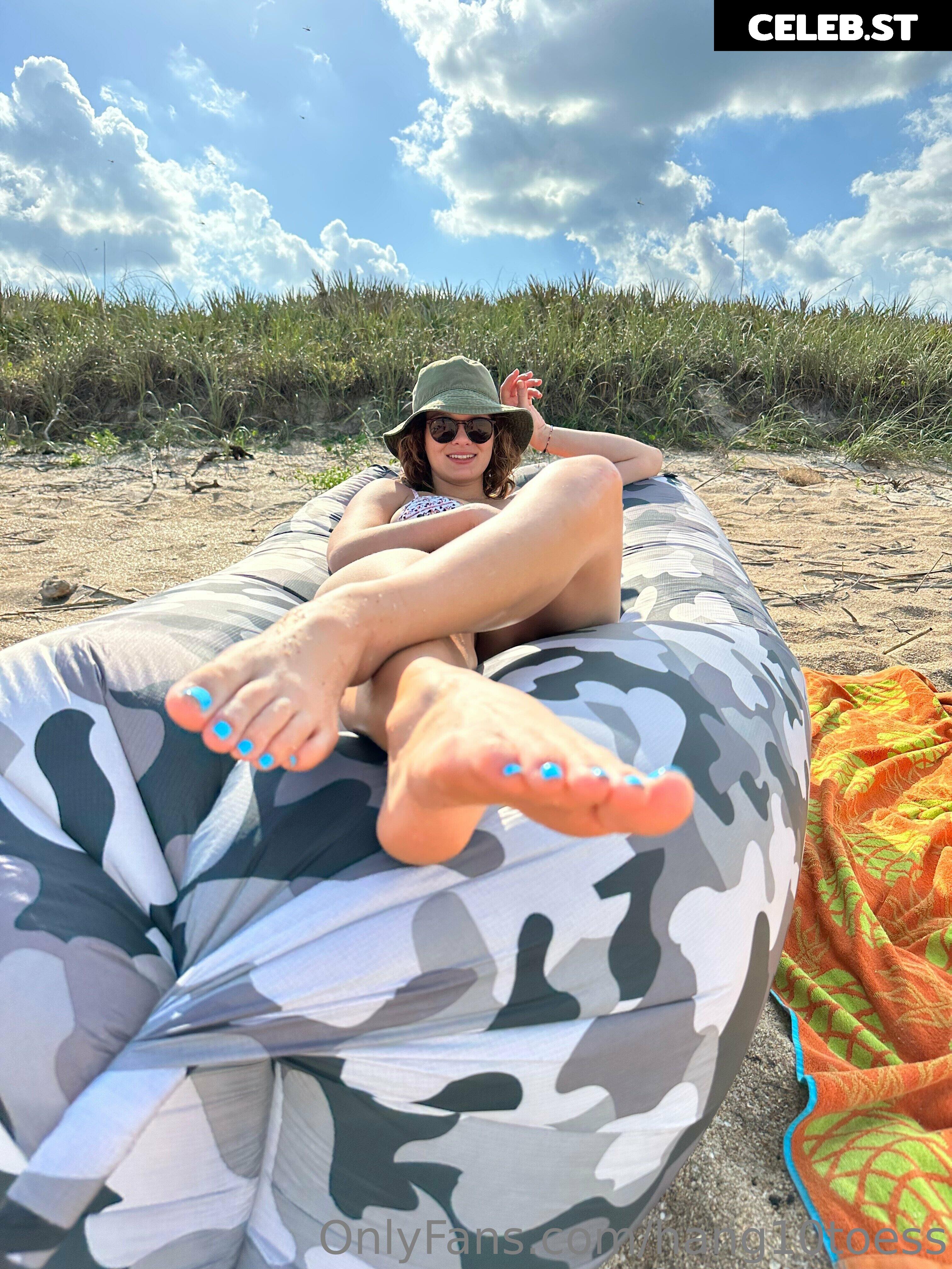 hang10toess Image 17430363