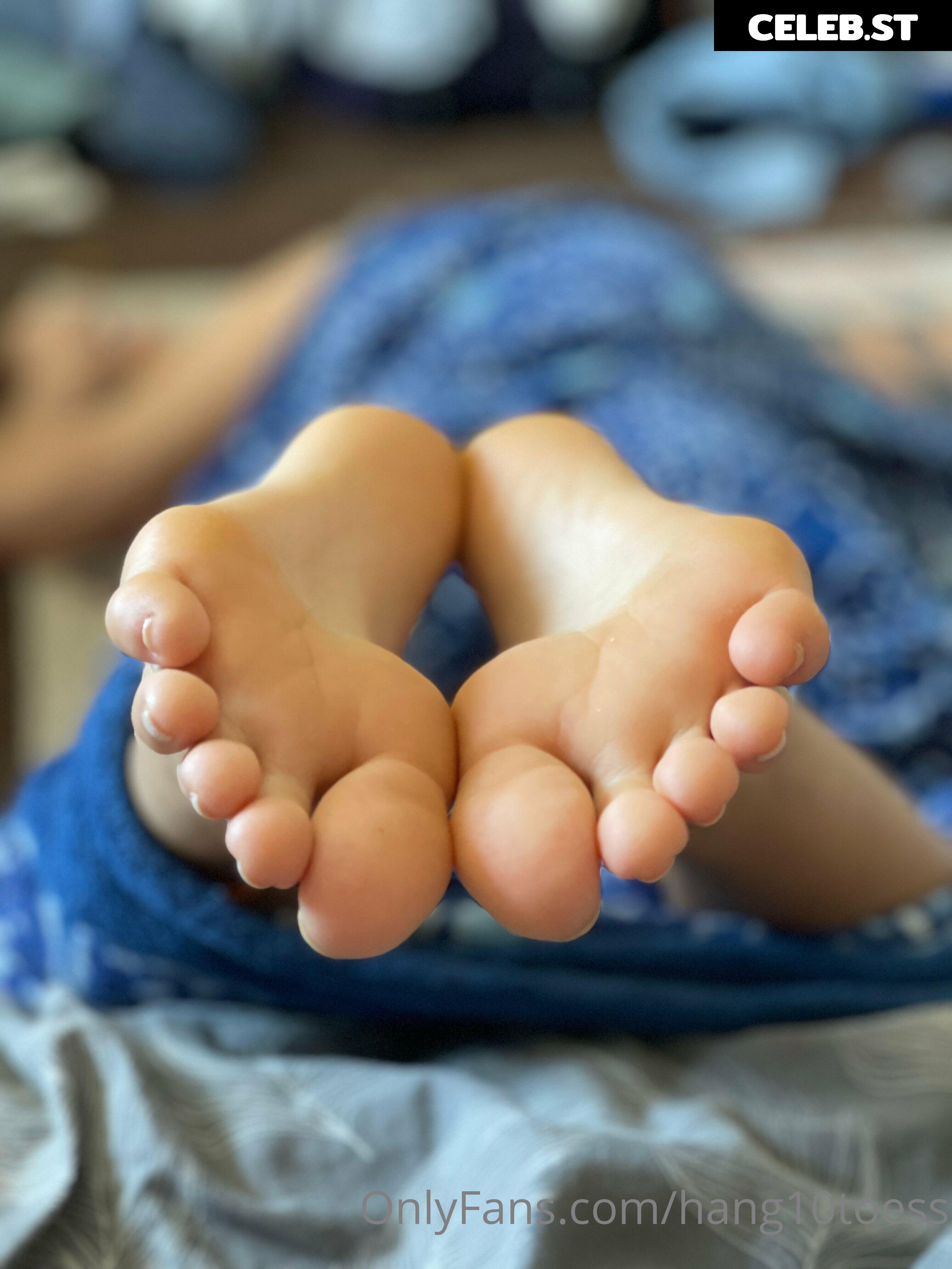 hang10toess Image 17433747