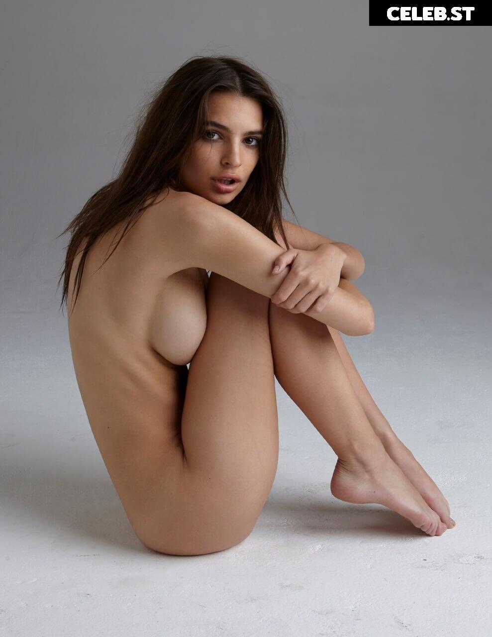 Emily Ratajkowski Image 1743323