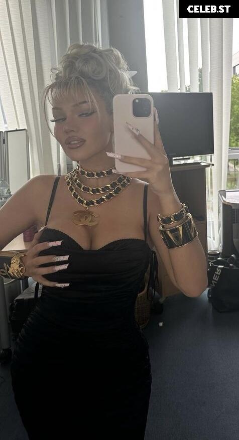 Shirin David Image 1740471