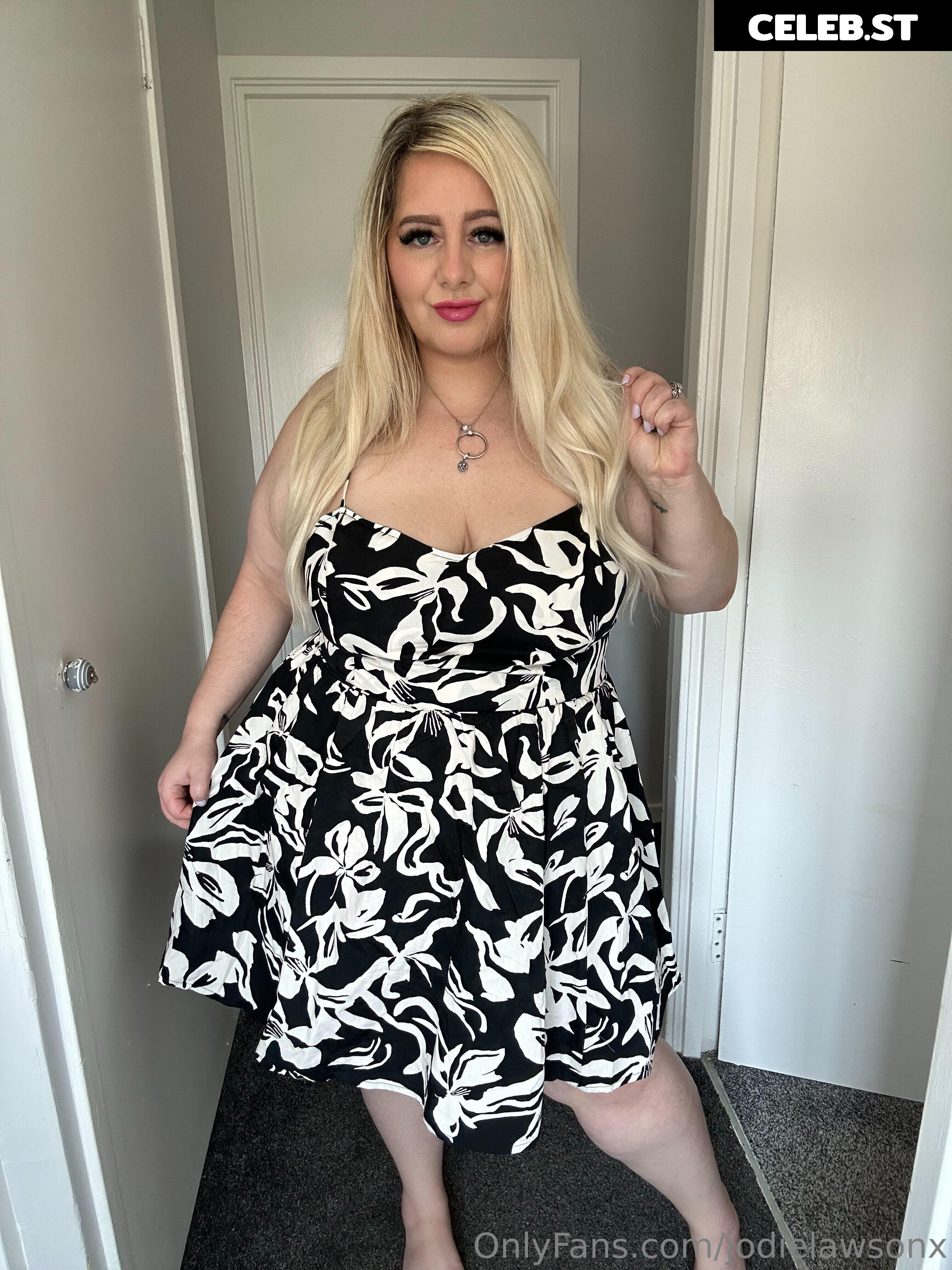 jodielawsonx Image 17406427