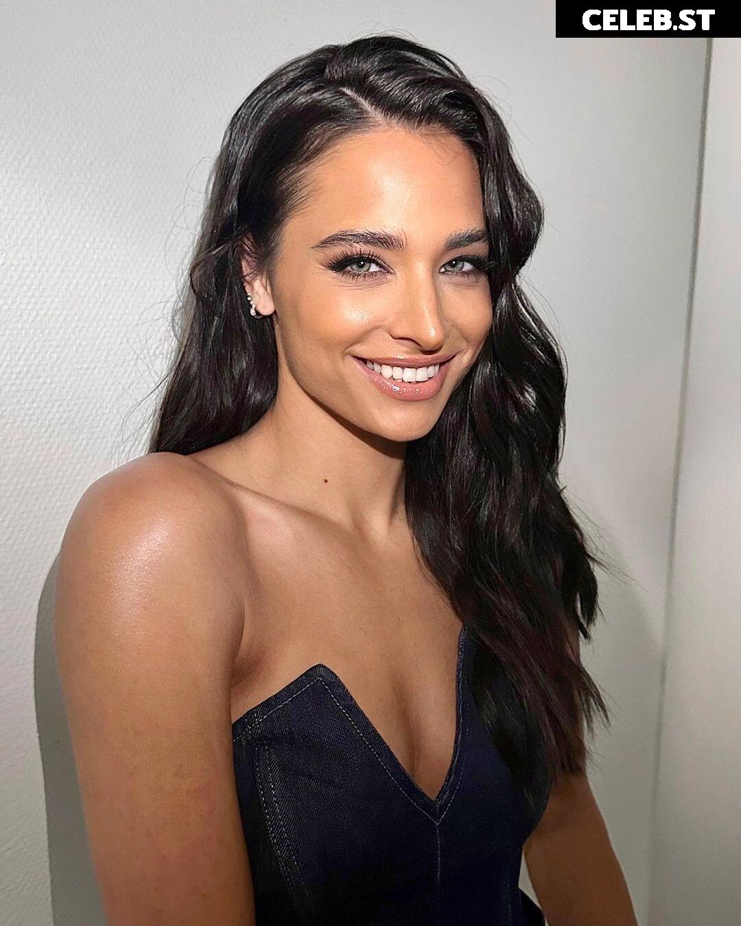 Amira Aly / Pocher Image 1740083