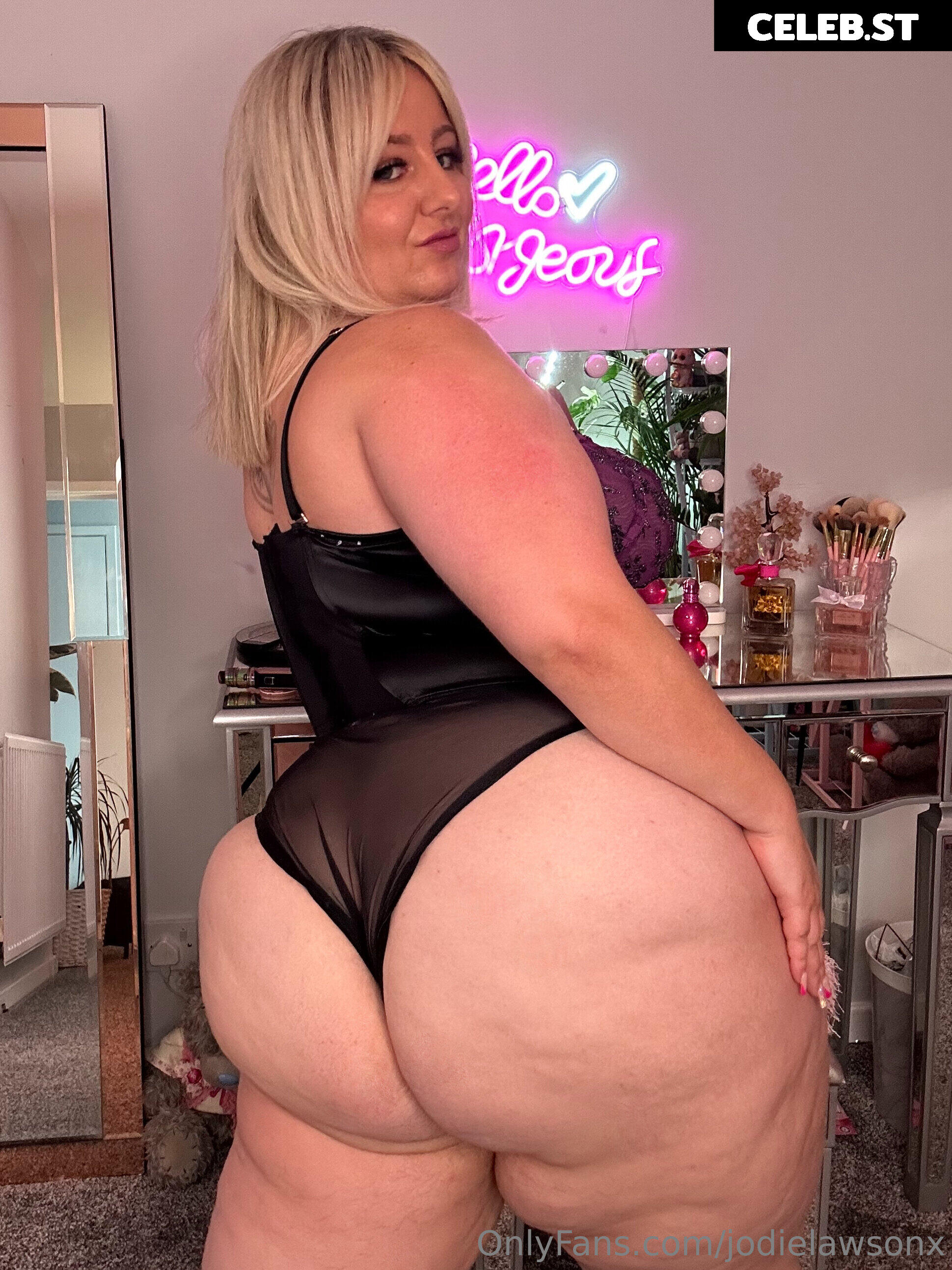 jodielawsonx Image 17402861