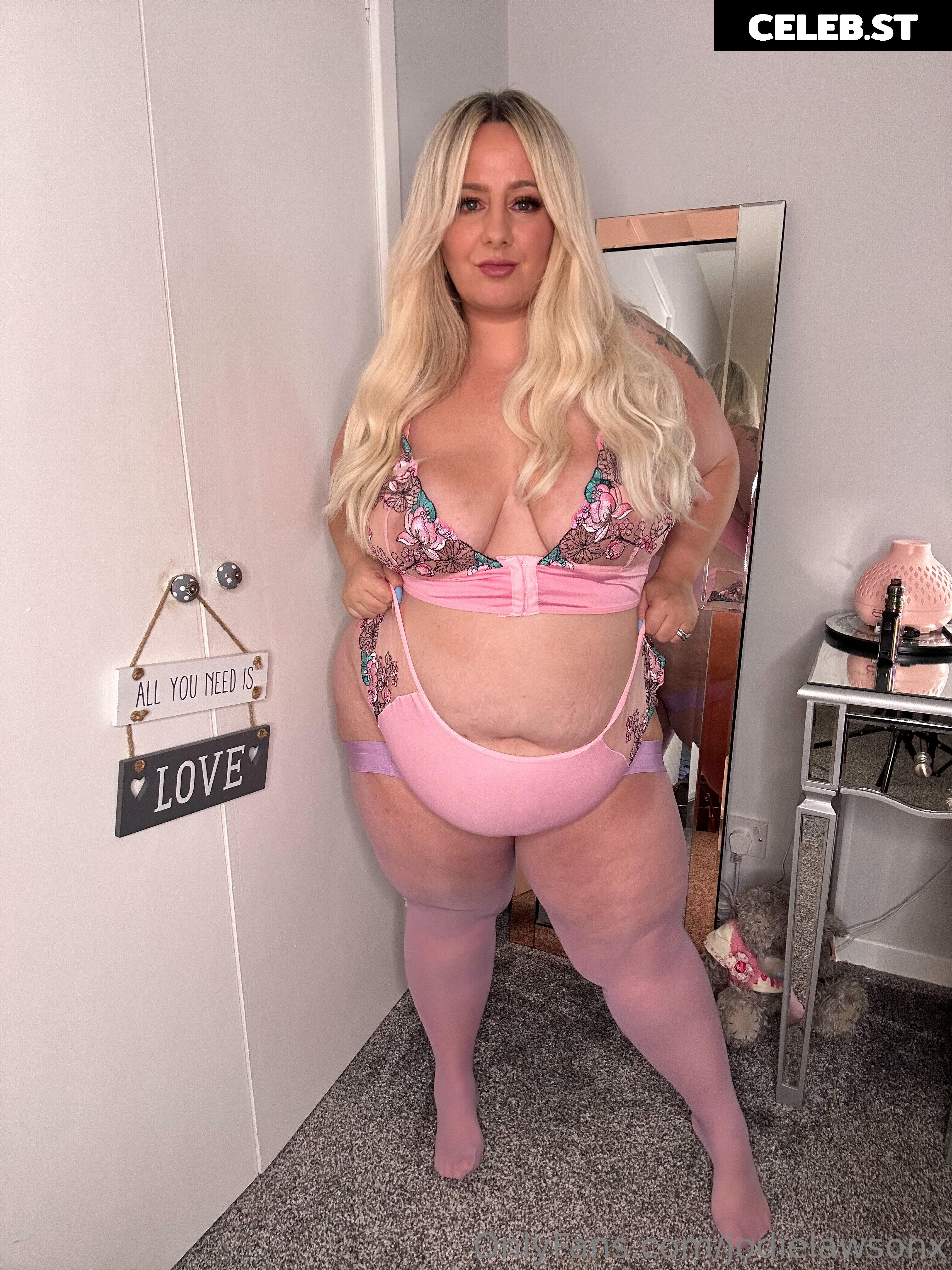 jodielawsonx Image 17402170