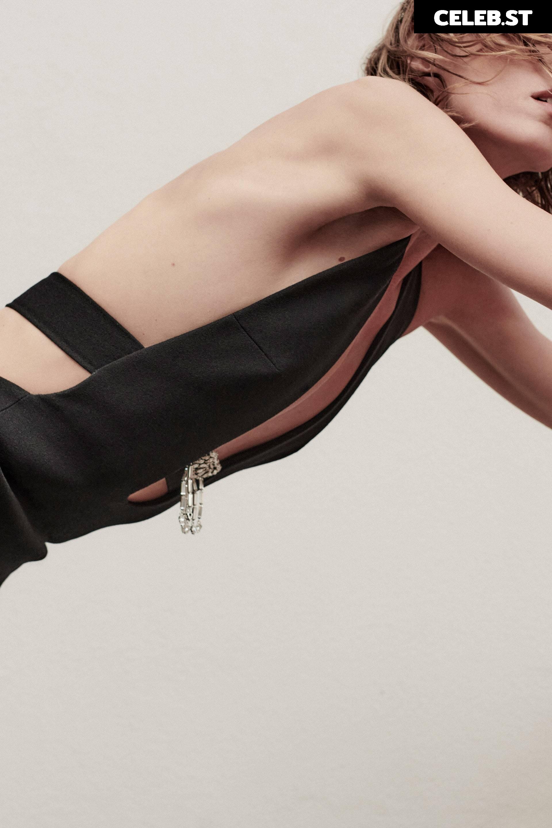 Anja Rubik Image 1749593