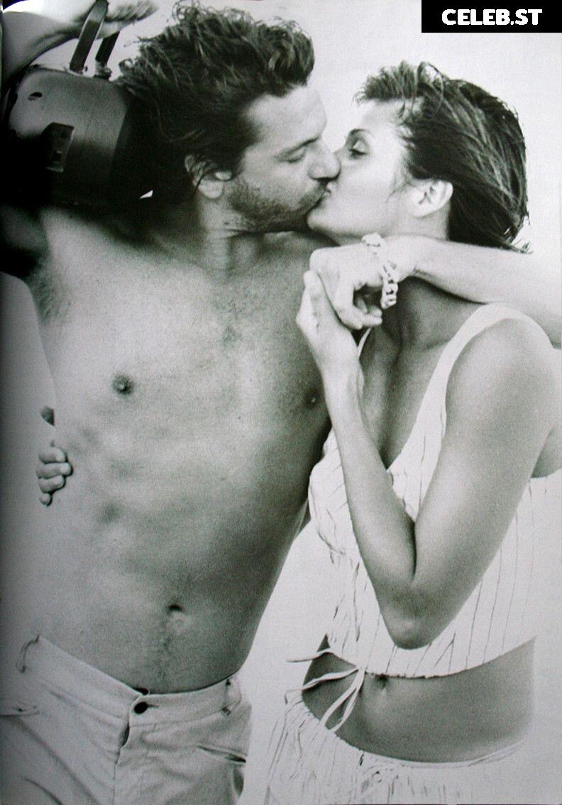Helena Christensen Image 1749267