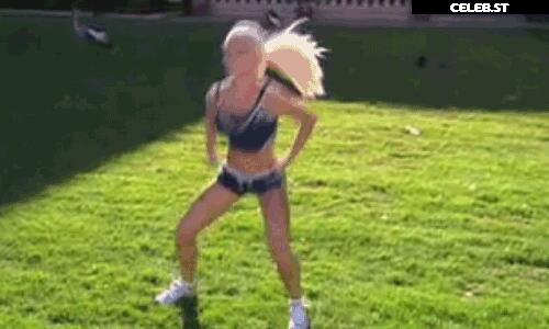 Kendra Wilkinson Image 1735371