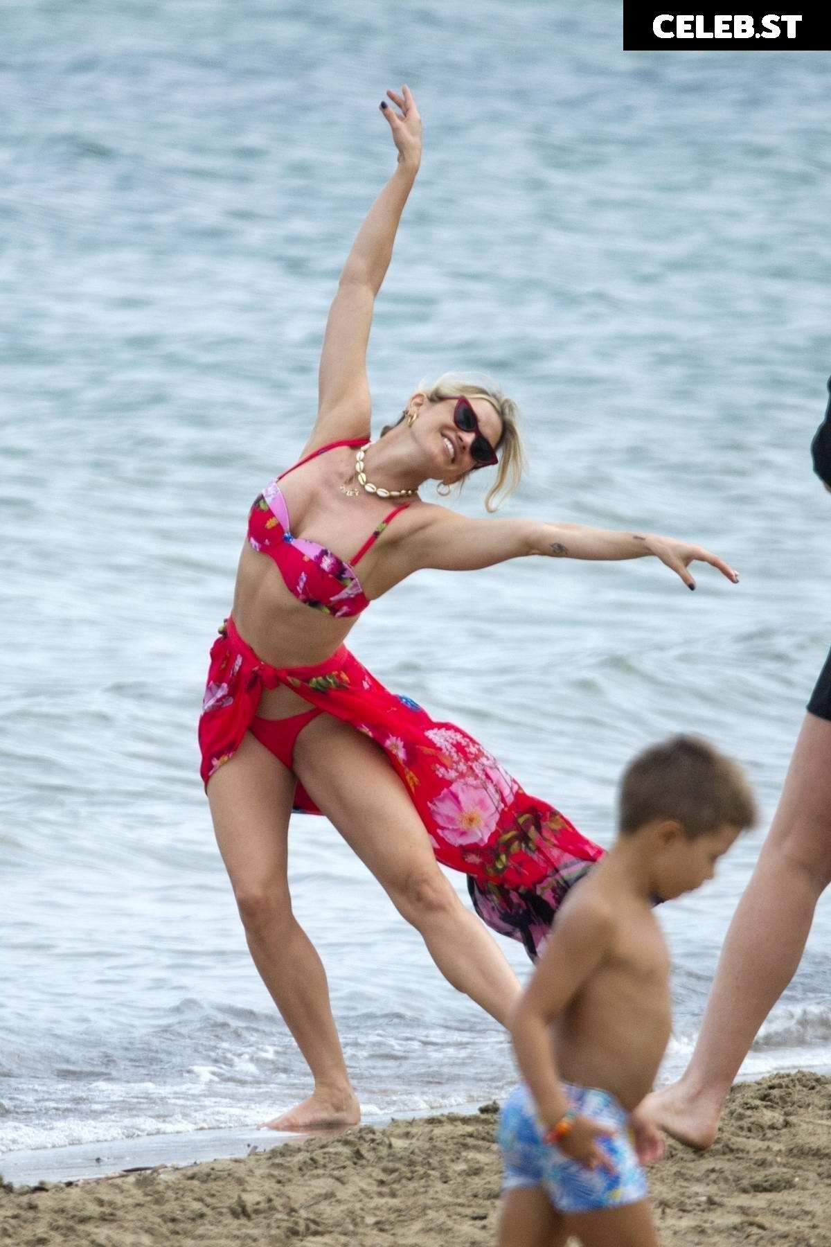 Ashley Roberts Image 1736880