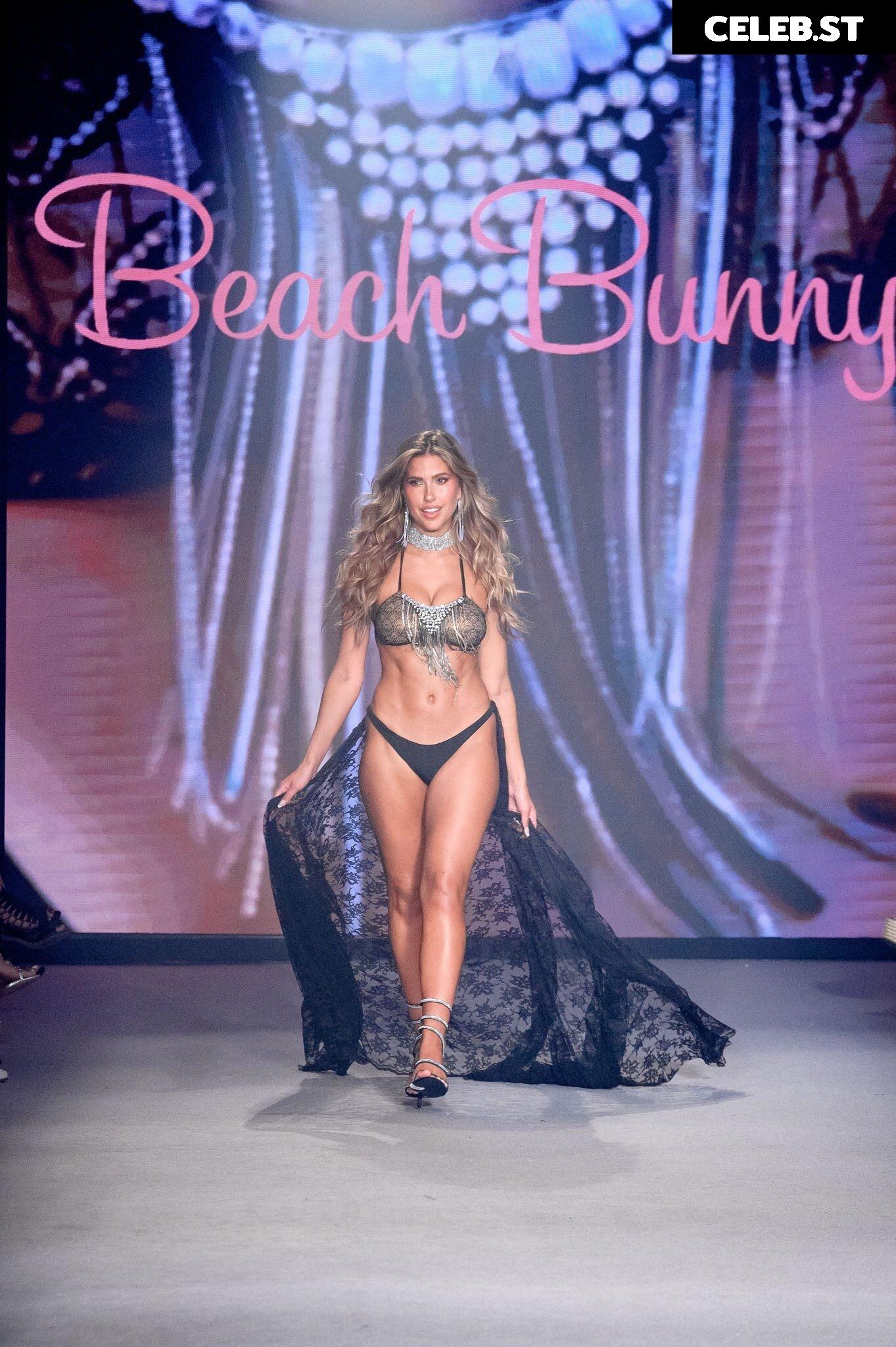 Kara Del Toro Image 1737470